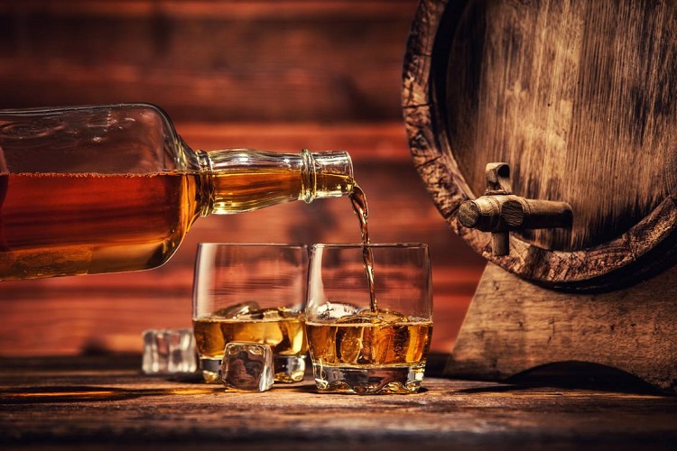 things to consider when storing whiskey